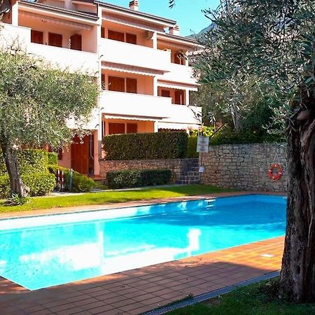 Giuly Beth'S House Apartment Brenzone sul Garda Exterior photo