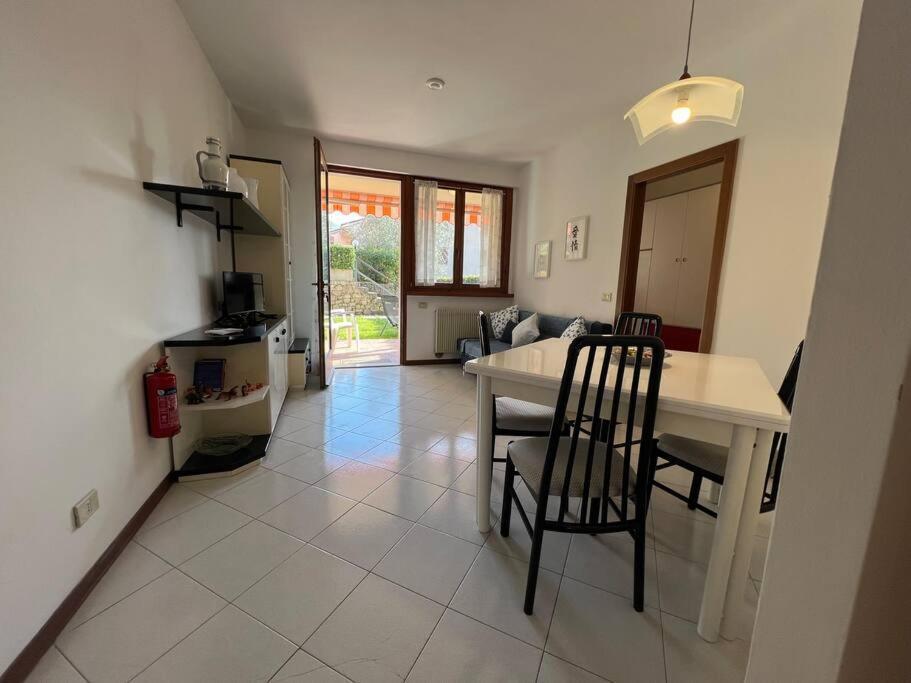 Giuly Beth'S House Apartment Brenzone sul Garda Exterior photo
